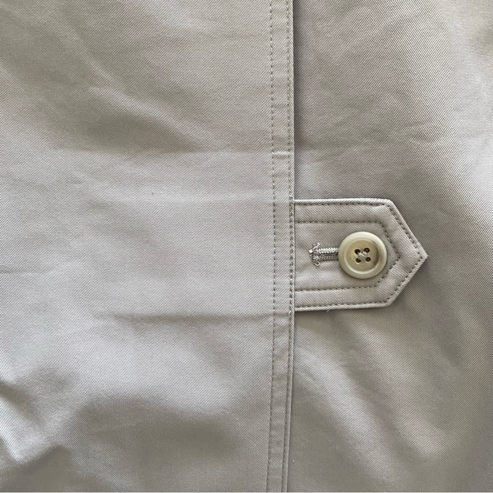 🌿|NWT| Reformation Holland Trench Coat in - Picture 11 of 14